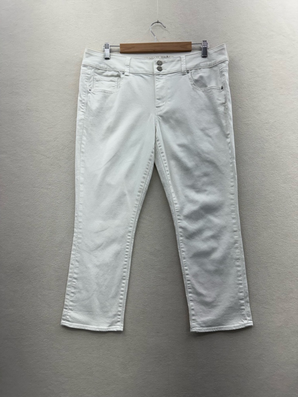 American Eagle Women’s 14 Artist Crop Jeans Off White Low Rise